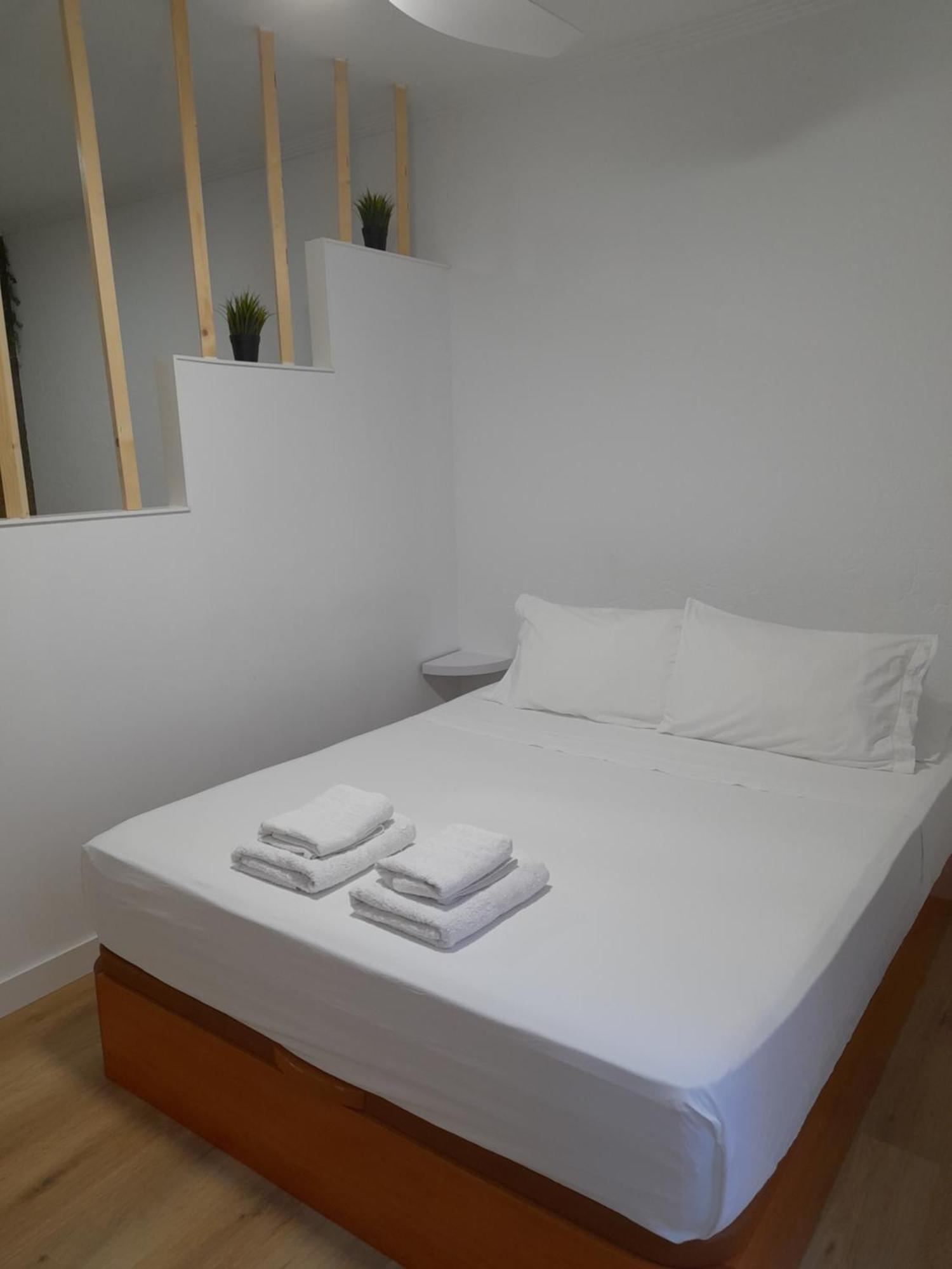 Comodo Aparta Estudio Centrico En Alicante Exterior foto